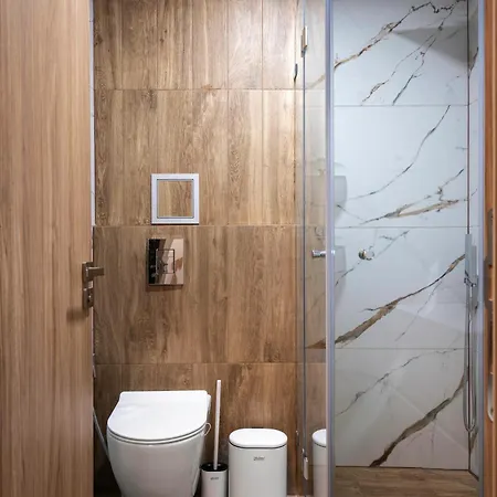 Apartament Stylish Urban Haven With Dedicated Parking Spot By Flat Mаnager